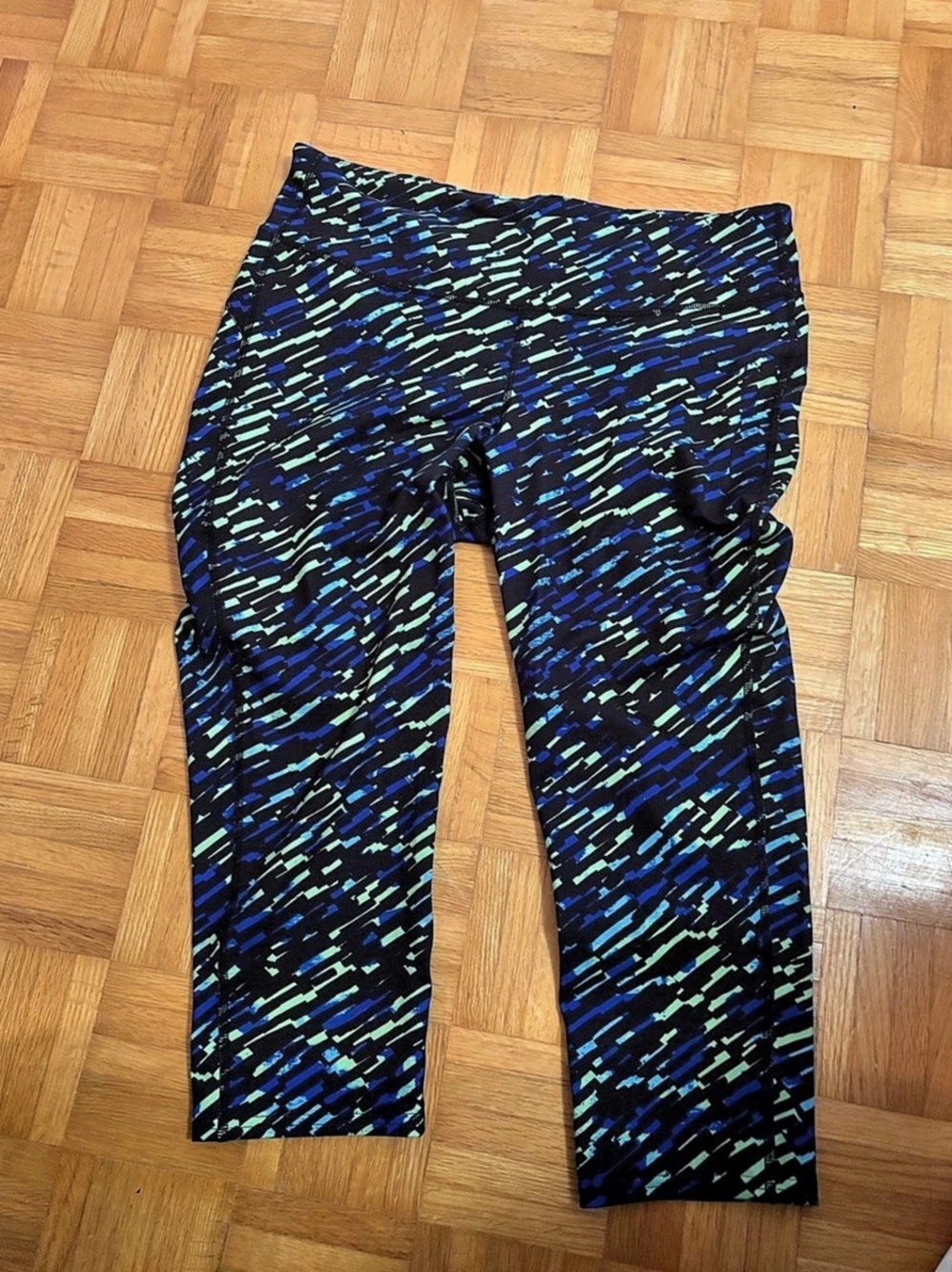 GapFit Abstract Athletic Leggings in Black & Blue XL